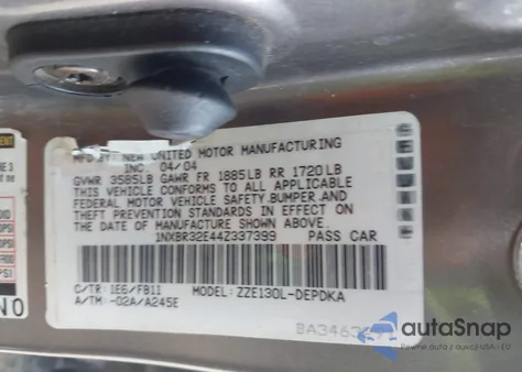 2004 Toyota Corolla Ce z USA, uszkodzony, nr VIN 1NXBR32E44Z337399